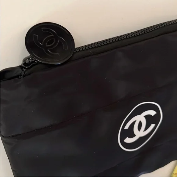 CHANEL BLACK Puffy Travel Make up Bag 12"x9" NEW - Picture 8 of 11